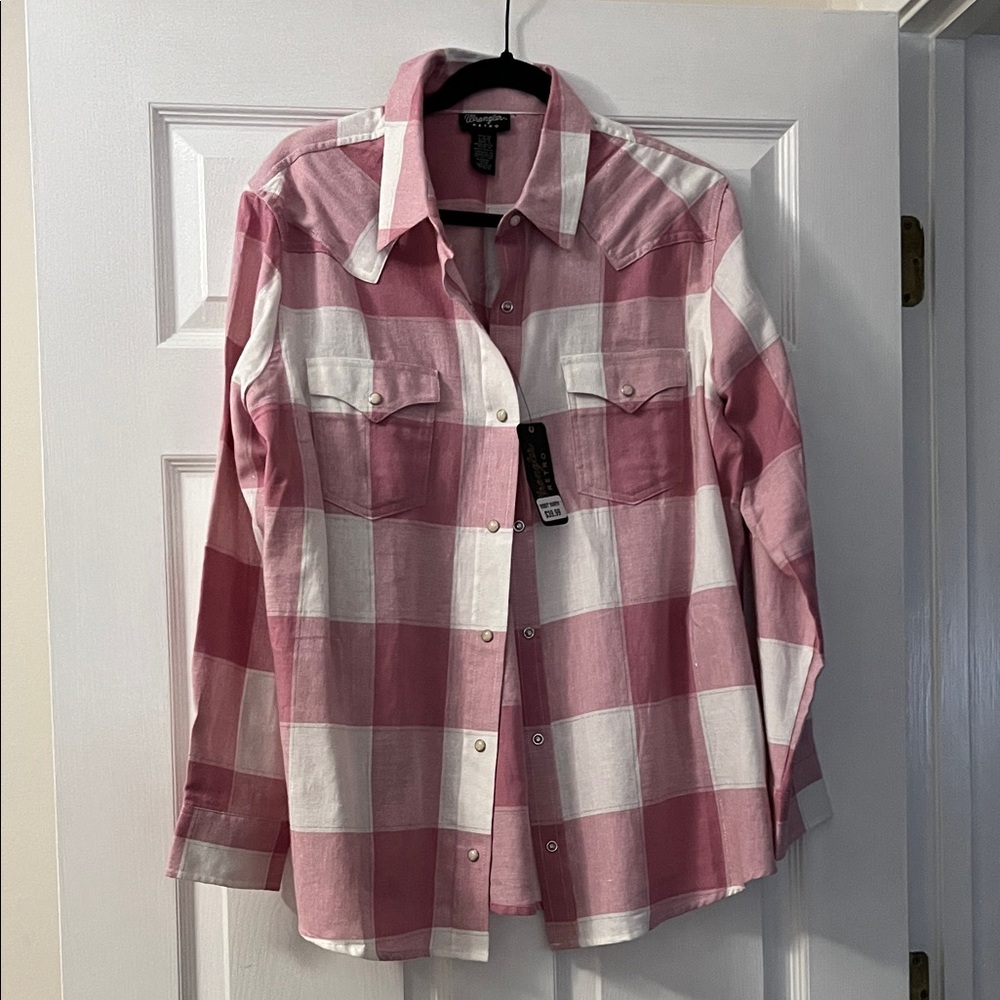 Wrangler Retro Pink and White Plaid Button-Up Shirt